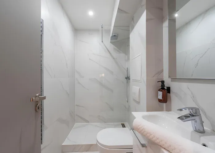 Nouveau Sacre Coeur 2 Appartement